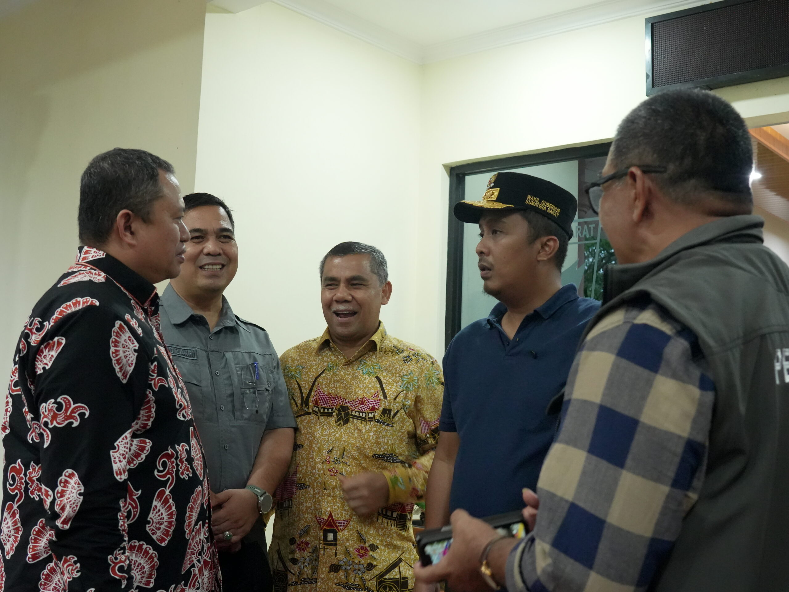 Wagub Sumbar: Akses Semipermanen Ditargetkan Selesai Dua Pekan untuk Percepat Distribusi Bantuan