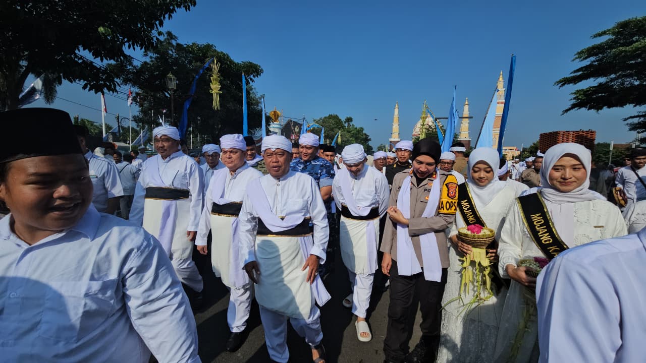 Kirab dan Ziarah, Bupati Eman Suherman Teguhkan Semangat Majalengka Langkung SAE.