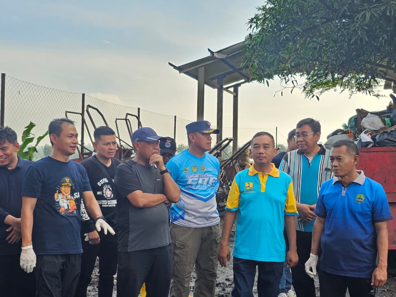 Kolaborasi Geber Jumat, Pemkab Majalengka Bersihkan Pasar Cigasong