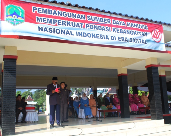 Bupati Pimpin Upacara Peringatan Hari Kebangkitan Nasional Ke-110 Tingkat Kabupaten Majalengka